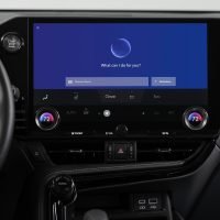 Toyota Lexus asystent głosowy